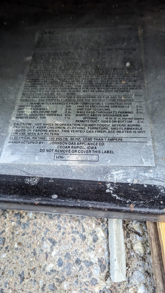 Gas fireplace insert