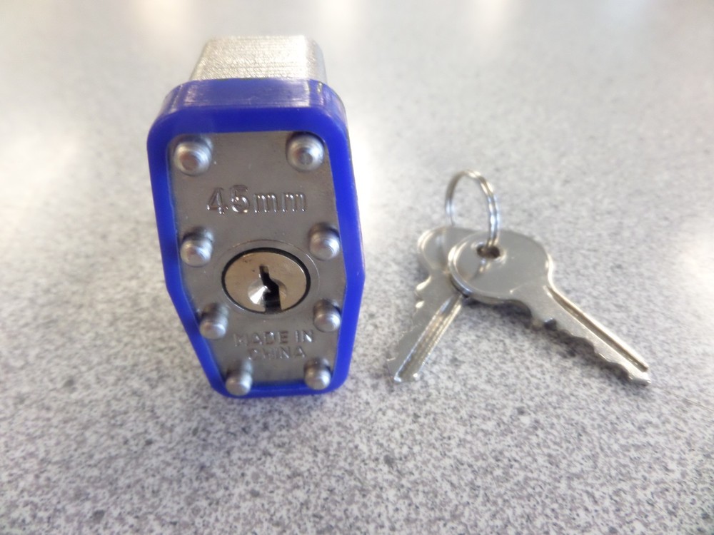 HUDSON 1 3/4"W LAMINATED STEEL PADLOCK