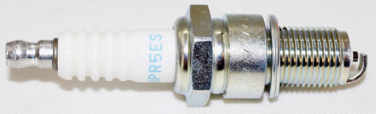 Pack of 64 NGK Spark Plugs 7734 with Removable Tip BPR5ES