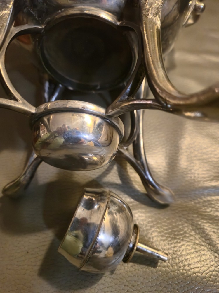 ANTIQUE Middletown Co. Tea/Coffee Full Set W Samovar Quadruple Silver Plate RARE