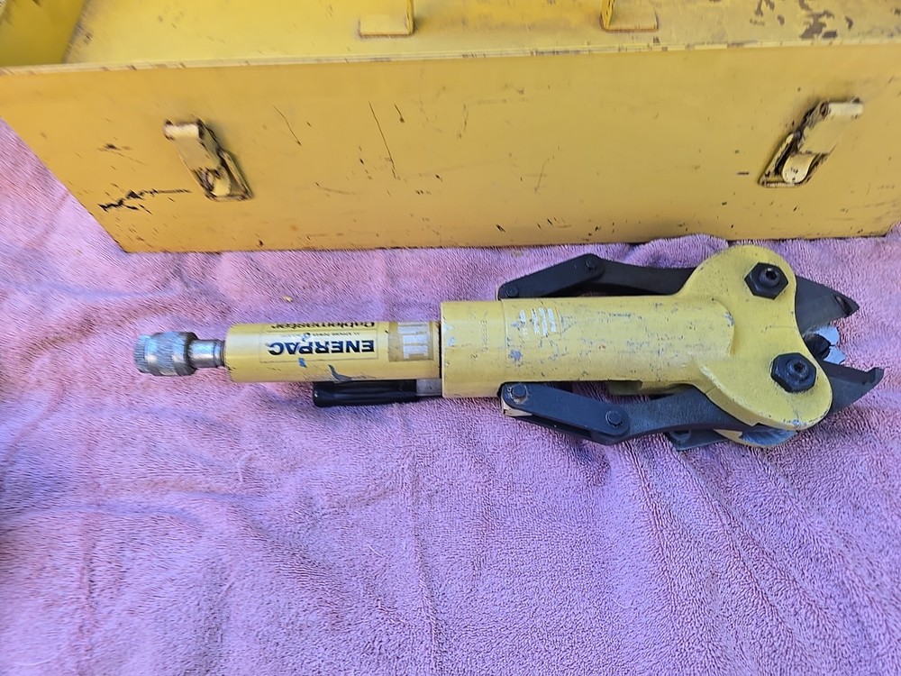 Enerpac WC 936 0E2 Hydraulic Cable Cutter
