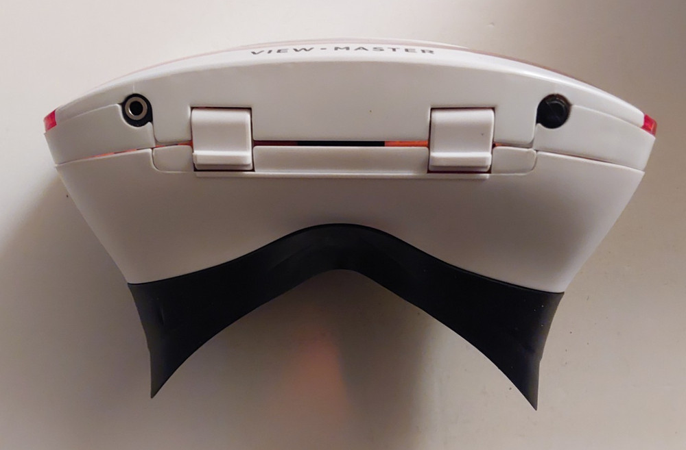 View Master Deluxe Virtual Reality VR Viewer Model DTH61 Start up kit