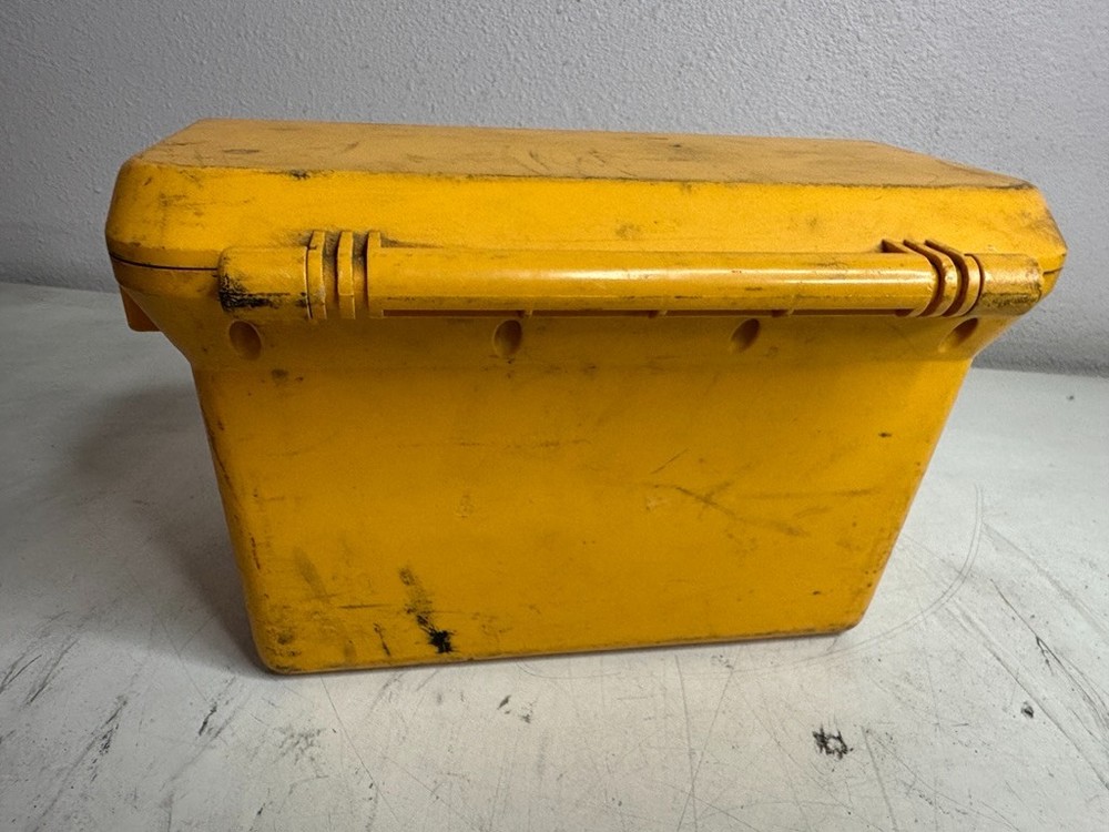 3M Dynatel 2273 Cable Locator Transmitter Unit ONLY AS-IS