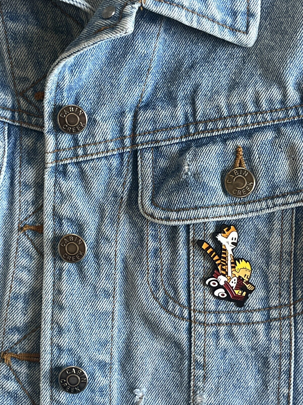 Large Calvin And Hobbes Comic Enamel Pin - Excellent Condition