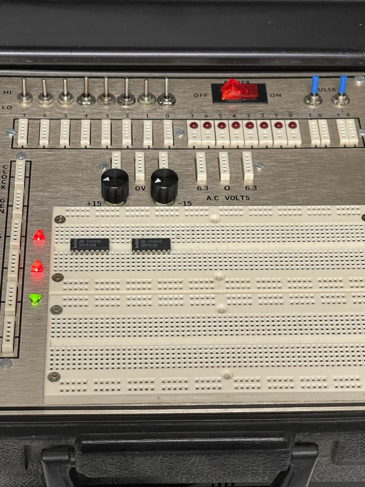 Vintage Digital & Analog Breadboard Trainer w/ Case Lab Electronics Test Unit