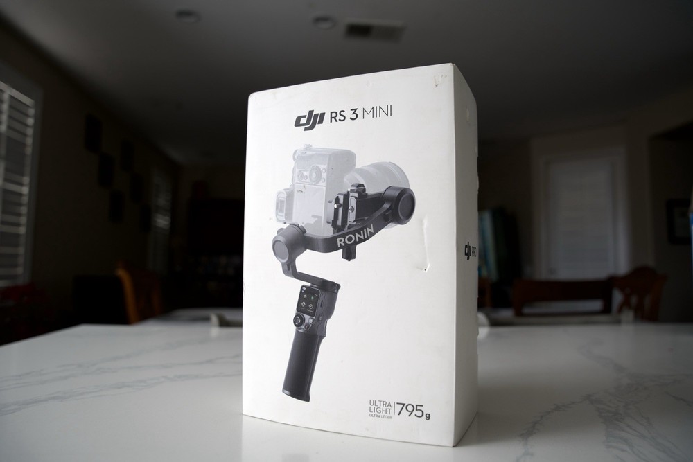 DJI RS 3 Mini 3-Axis Gimbal Stabilizer