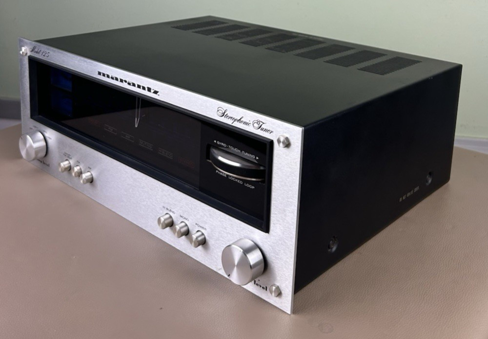 MARANTZ 125 STEREO TUNER NICE