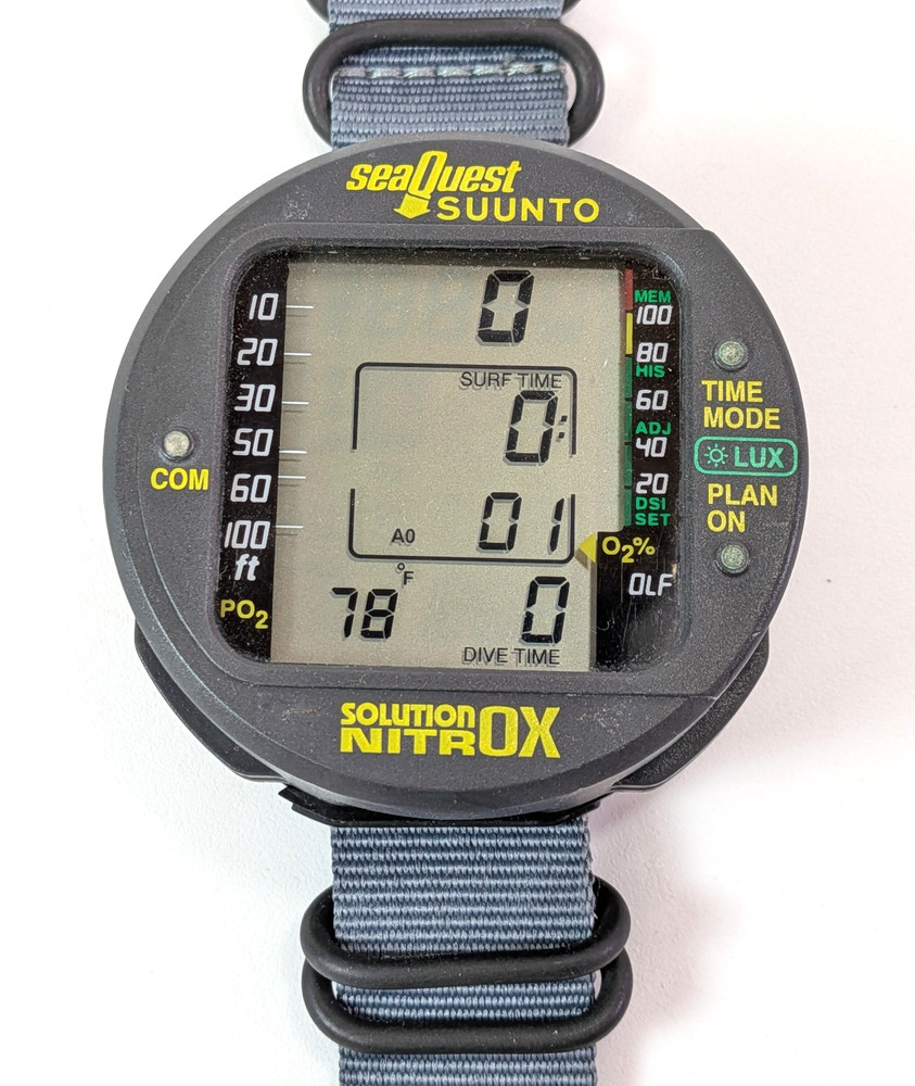 Suunto Solution Nitrox Scuba Dive Wrist Backlit Computer NEW Strap #6140