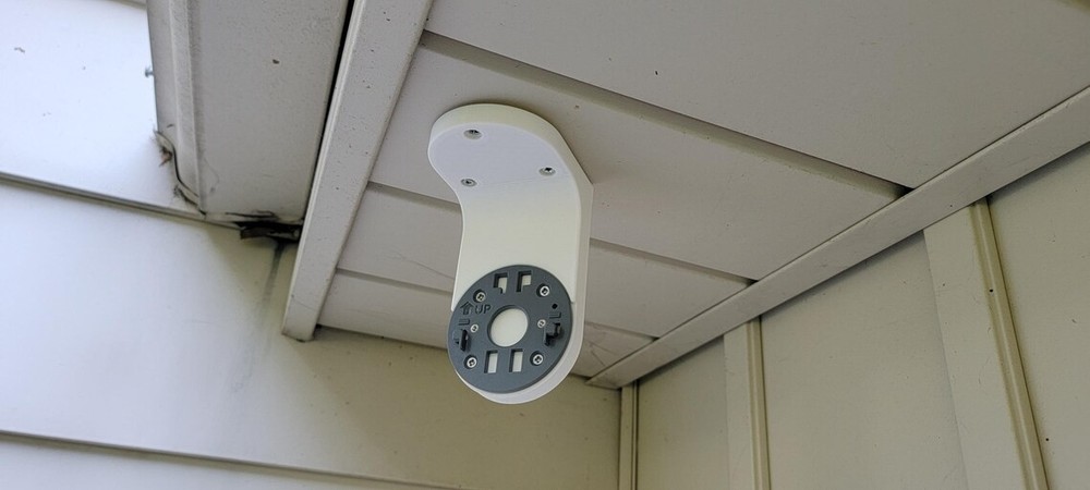 Ring Outdoor Cam Plus Soffit, Eave, and Ceiling Mount