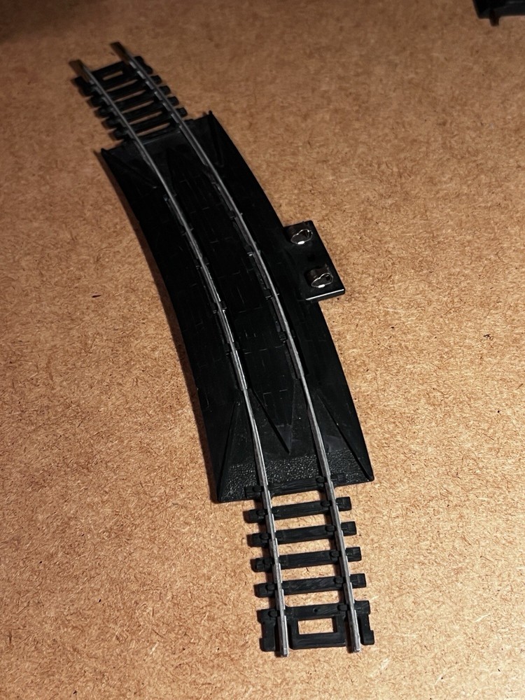 Atlas Curved Tracks H0 Scale, Code 100, 30 Pieces