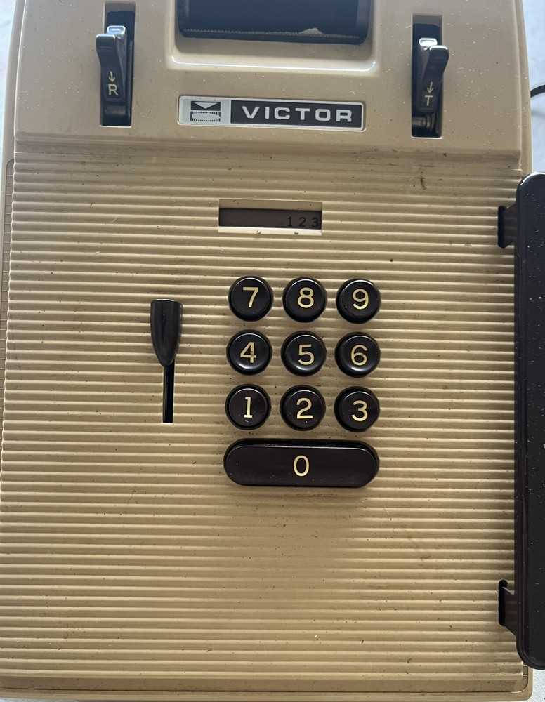 VTG Victor Adding Machine 215A Calculator Printer -Works!! Super Clean!!