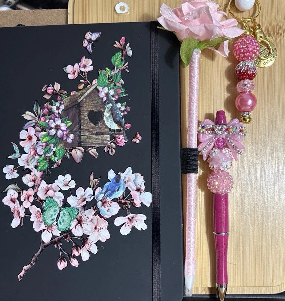 HANDCRAFTED  BEADED Key Chain,& NOTE PAD  SET  Beaded Pen I Kit