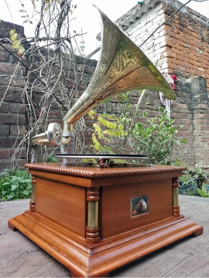 Antique HMV Gramophone Fully Functional Working Phonograph, win-up record player