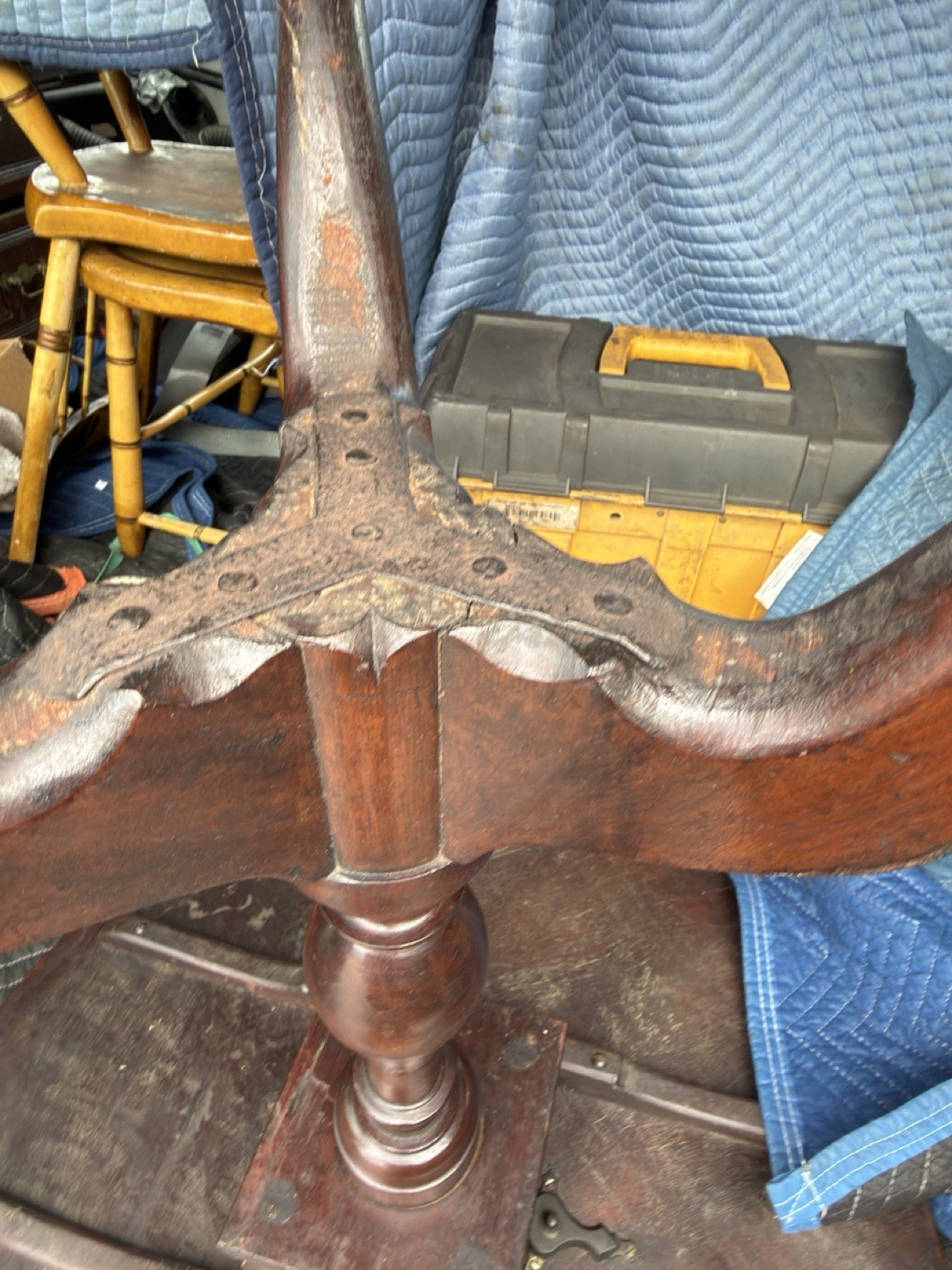 Antique walnut Queen Anne tea table 1760 18th birdcage tilt pad feet country