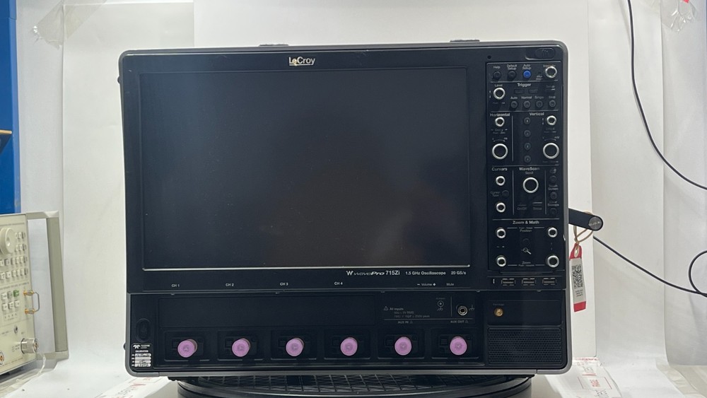 TELEDYNE LECROY - WavePro 715Zi