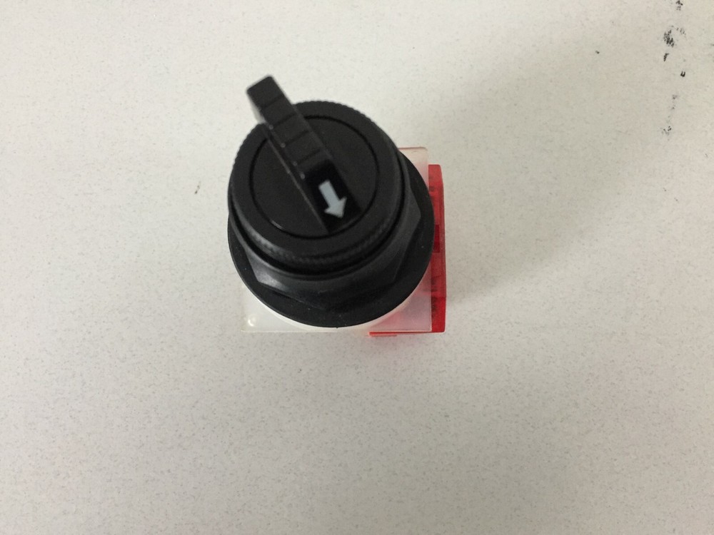 SQUARE D 9001KA3 2 POSITTION SELECTOR SWITCH