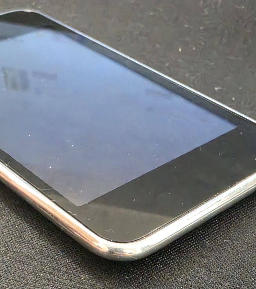Apple iPod Touch 3rd Generation 64GB Model A1318.