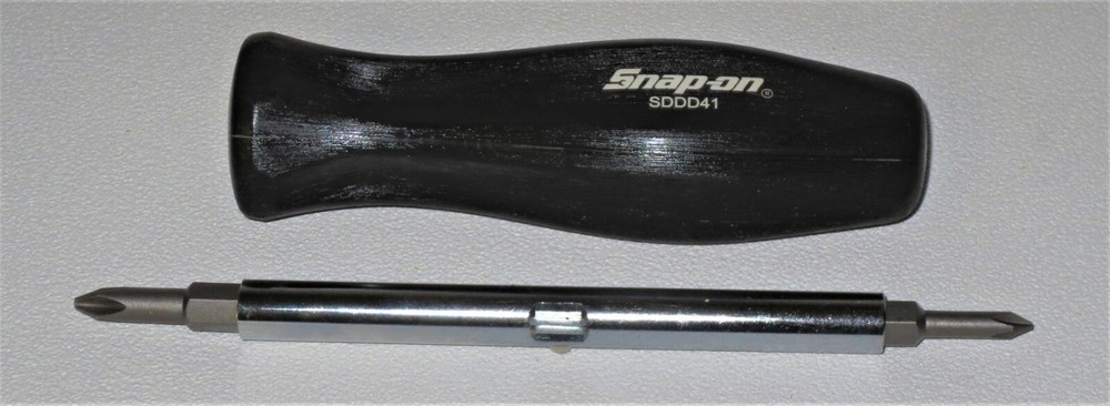 *NEW* Snap-on Reversible Screwdriver SDDD41 *4 BITS* BLACK, CLASSIC HARD HANDLE