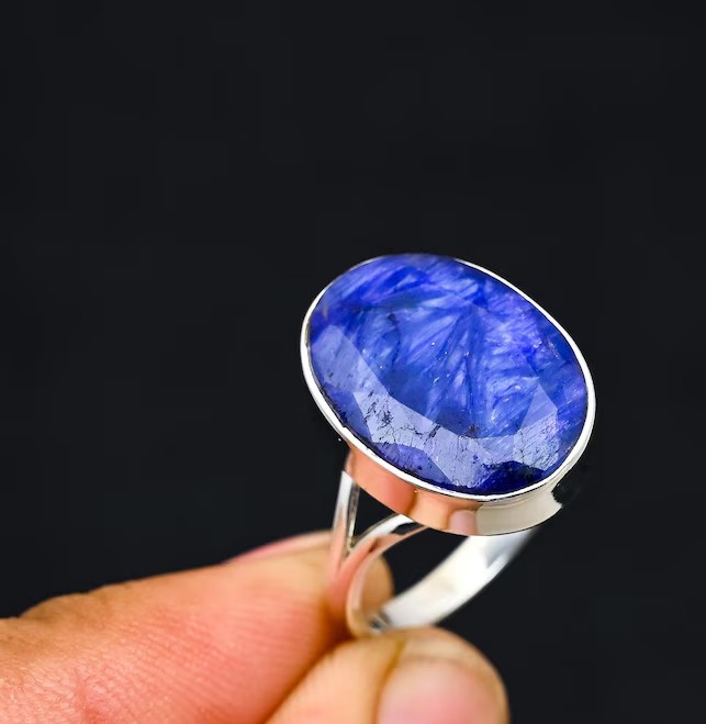 Solid 925 Sterling Silver Natural Blue Kyanite Oval Gemstone Handmade Boho Ring