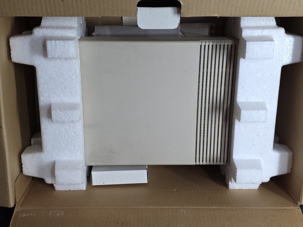 Commodore 1571 Disk Drive Floppy Diskettes With Original Box And Discs UNTESTED