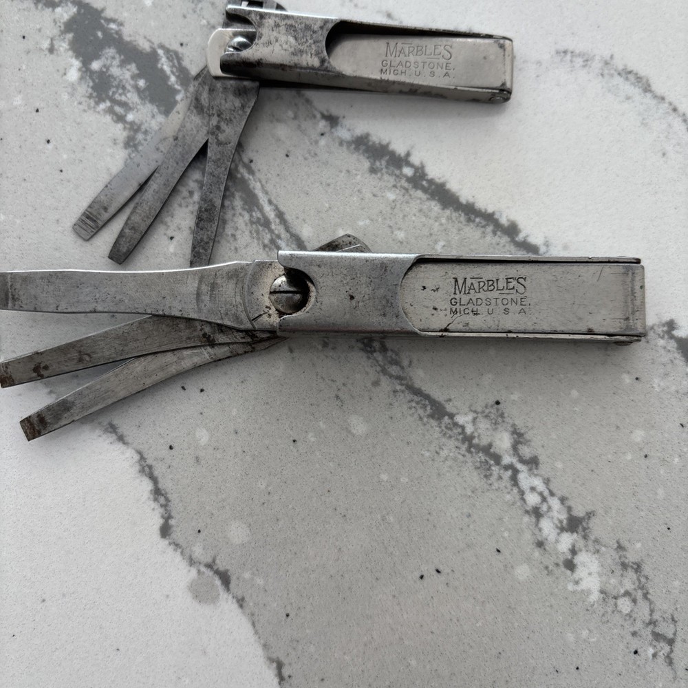 MARBLES KNIFE CO GLADSTONE SCREWDRIVER SET LARGE AND SMALL