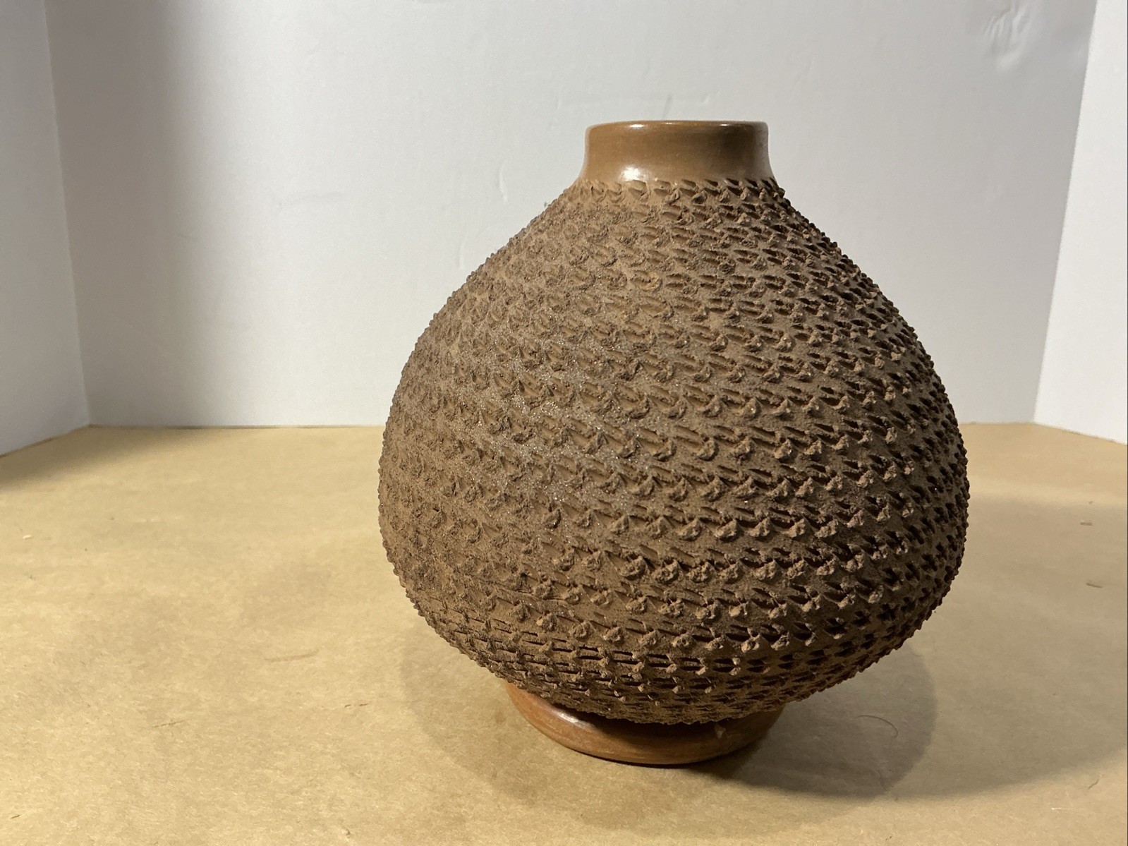 Amado Hedez Hernandez Pottery Brown Corrugated Pot Mata Ortiz, Mexico 6”