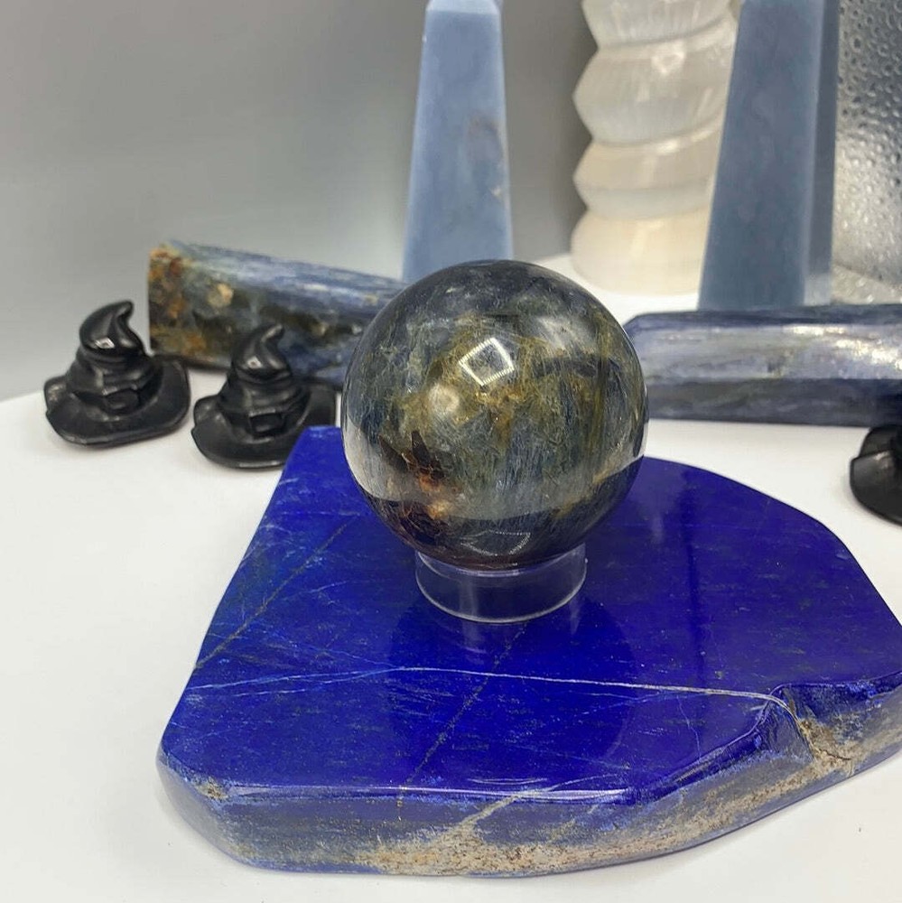 Kyanite sphere R
