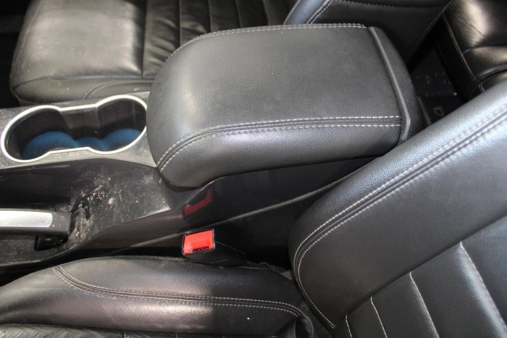 2015 Ford Escape 8 Screen Display OEM Used - Reprogramming Required