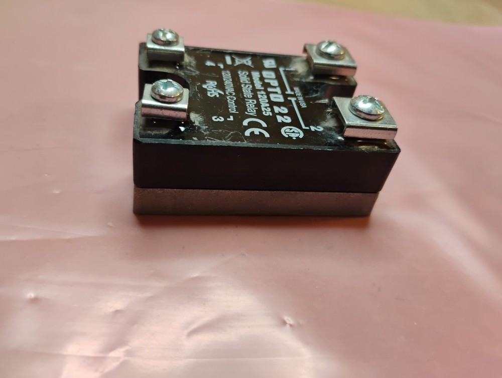 OPTO 22 120A25 Solid State Relay - Fast Ship