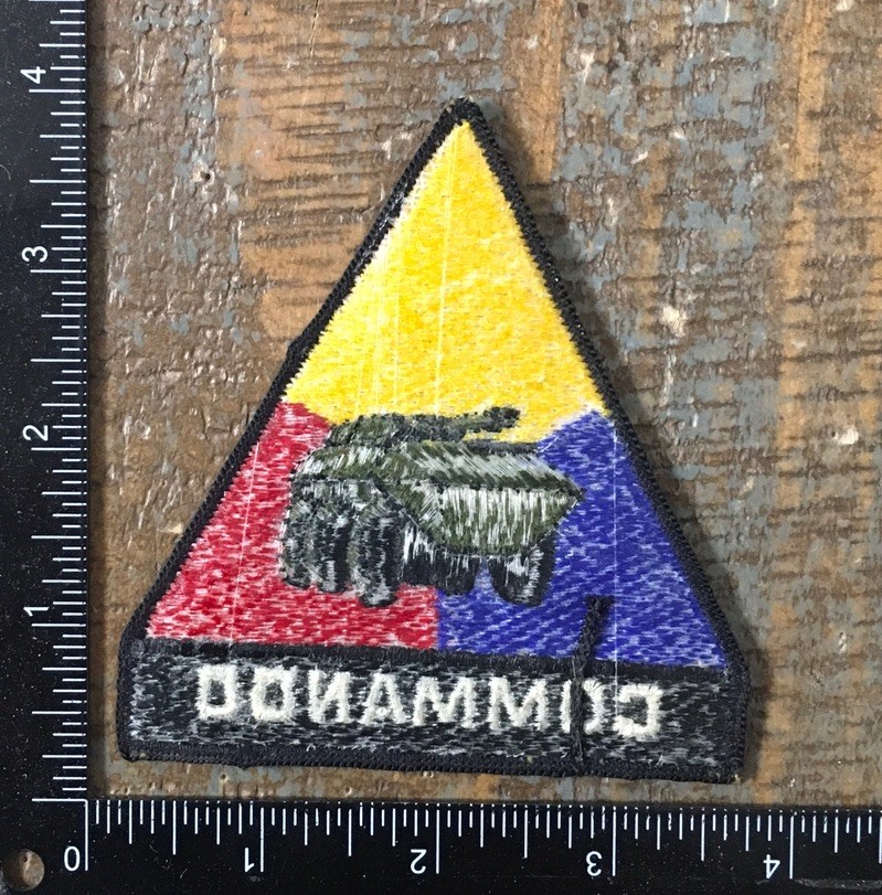 Desert Storm US Army Armor Commando Tank Triangle Patch