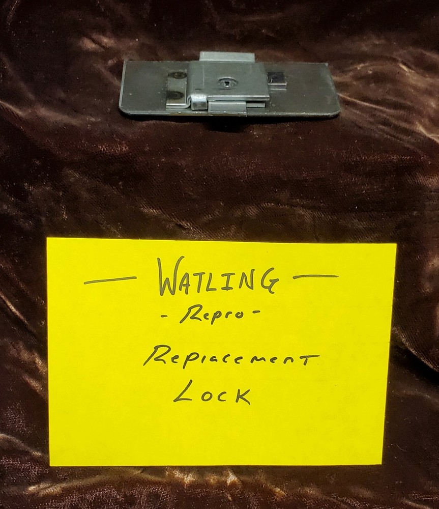 REPLACEMENT WATLING FRONT VENDOR LOCK FOR ANTIQUE SLOT MACHINE