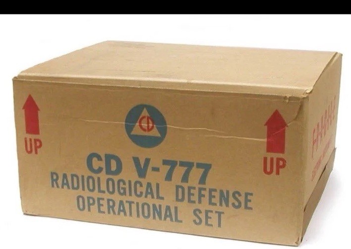 CD V-777 Radiological Defense Operational Set with Box