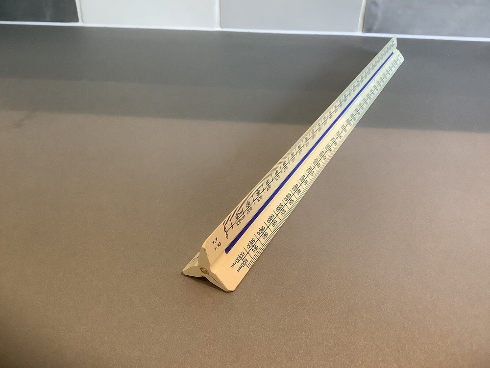 Vintage Blundell Harling Triangular Architects / Engineers Metric Scale Rule
