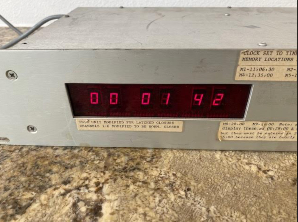ESE model es-720 clock