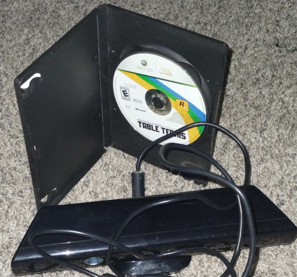 Microsoft Kinect Sensor for XBox 360+ ROCKSTAR table tennis disc only