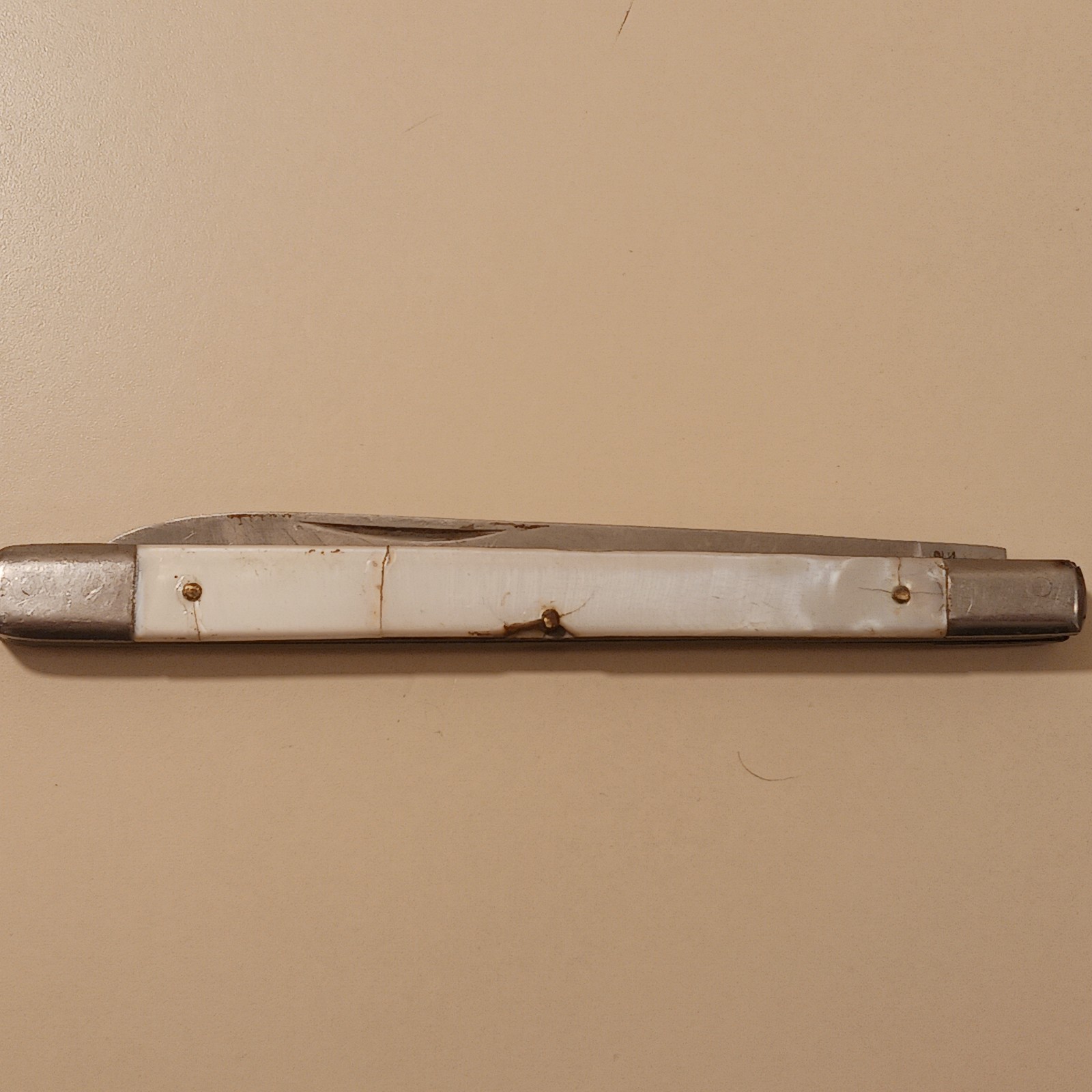 Sabre Stainless Steel Japan 677 Folding Fruit Melon Knife White Celluloid Handle