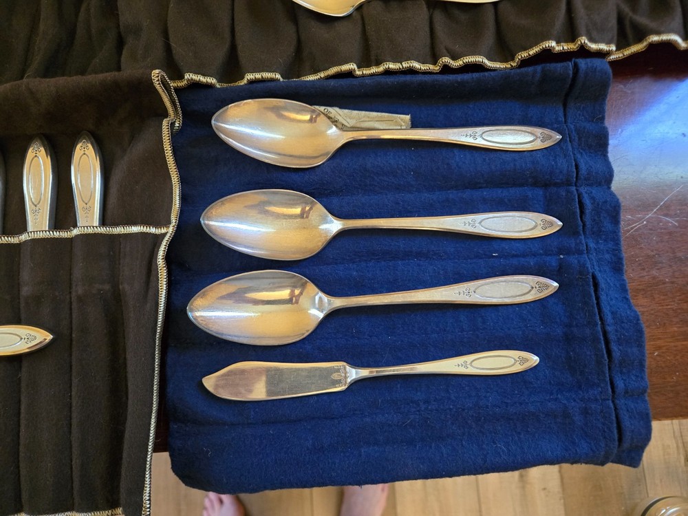 Adam pattern ONEIDA COMMUNITY PLATE FLATWARE (SILVERPLATE) 1917