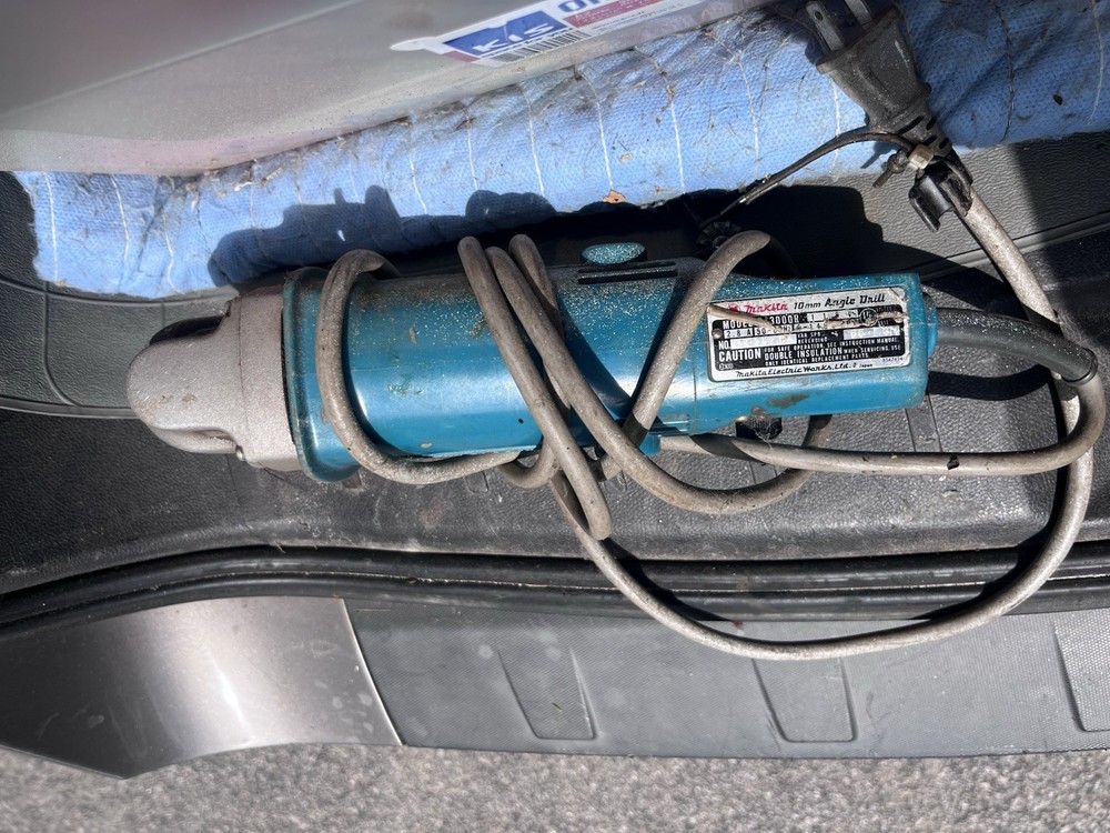 Makita 10mm Angle drill