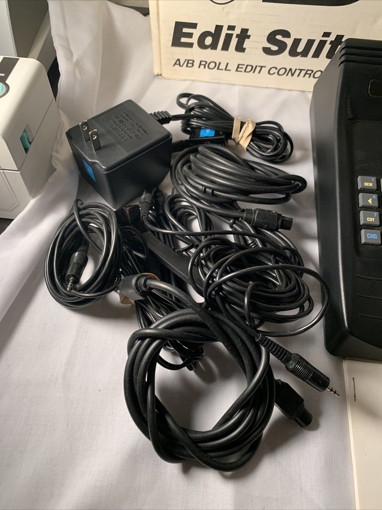 Videonics AB-1 Edit Suite A/B Roll Edit Controller Video Editor COMPLETE In BOX