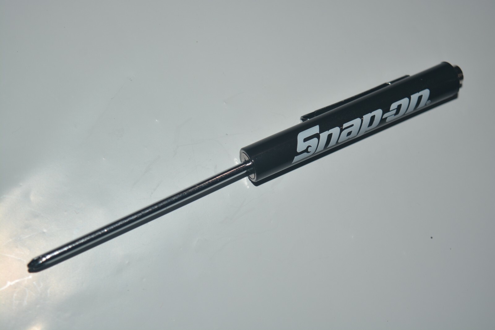 PROMOTIONAL SNAP ON TOOLS POCKET CLIP MINI PHILLIPS SCREWDRIVER MAGNET TOP 2PCS