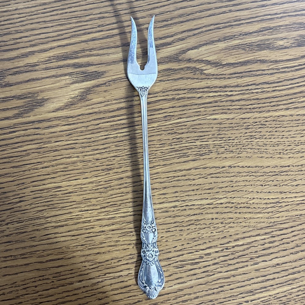 I.S. HERITAGE 1847 Roger Bros Pickle Fork - Master Butter Knife - Jelly Server