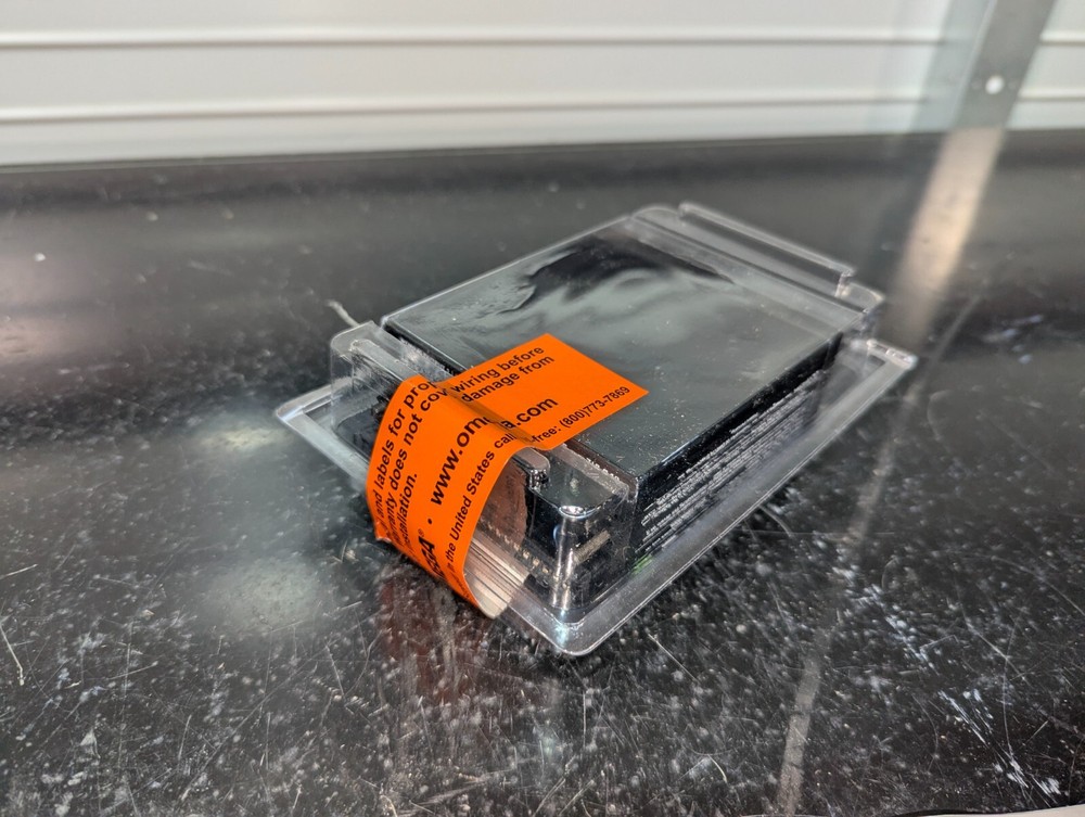 Omega DPi1701-USB-AR Graphic Display Panel Meter Data Logger Temp Process NIB