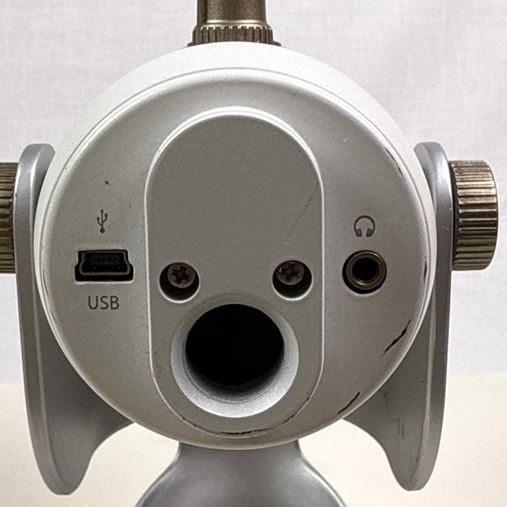 Blue Microphone Yeti USB Desktop Microphone