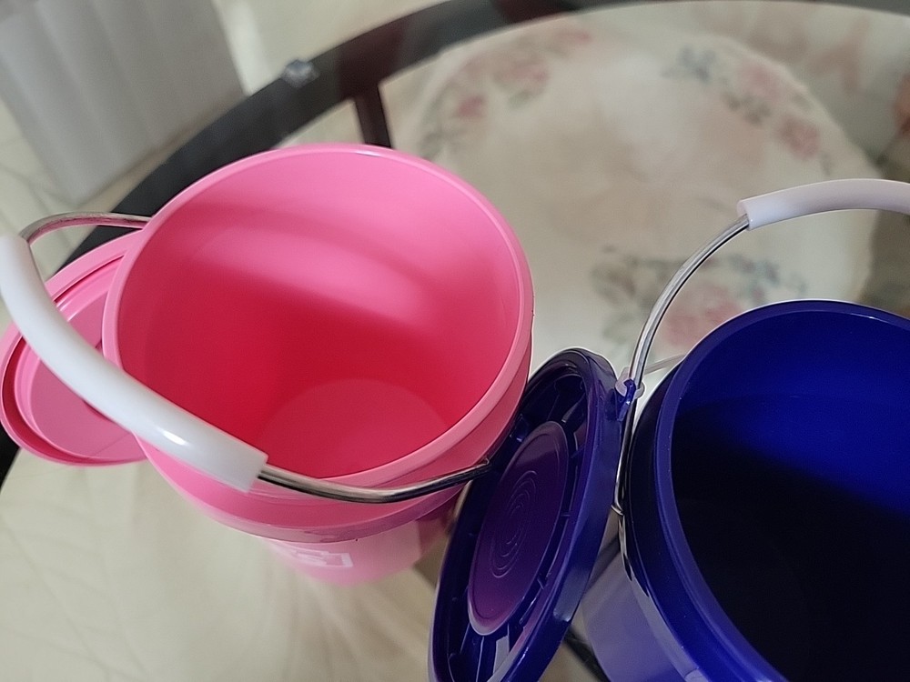 2 X Lowe’s Mini Buckets with Lids Pink & Navy
