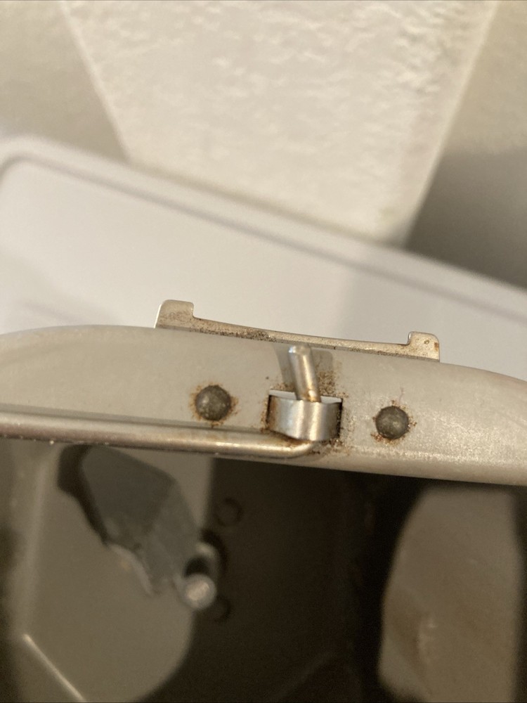 SCRATCHED BREADMAN TR-440 Bread Machine Pan & Paddle – PAN & PADDLE ONLY -