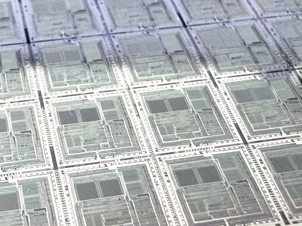 Dallas Semiconductor Microprocessor CPU Intel 8051 MCS-51 6”/150mm Wafer 87C520