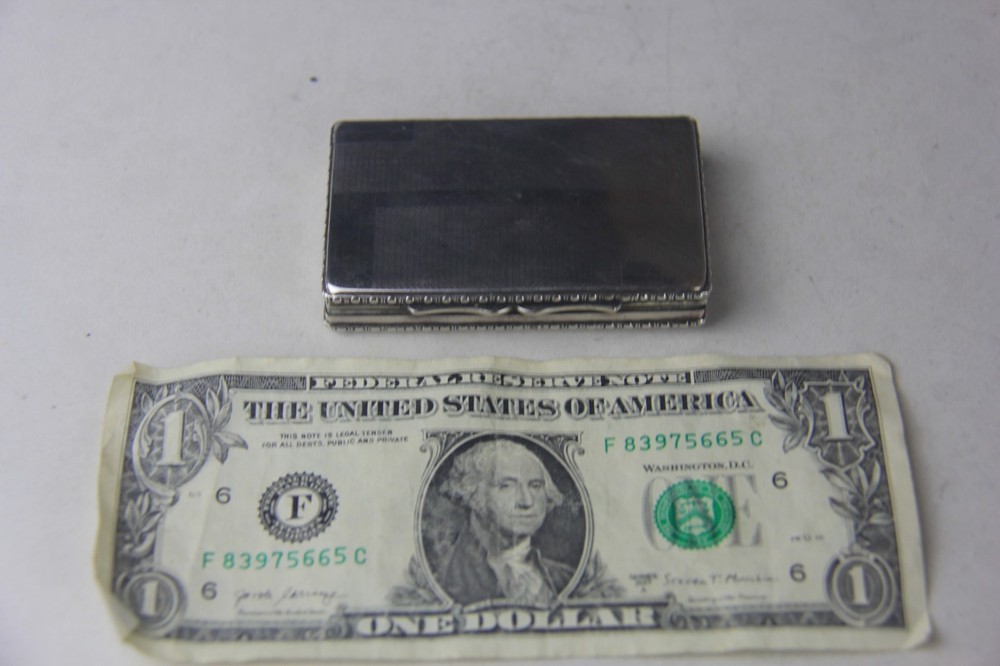 Vintage 800 Silver Compact Box