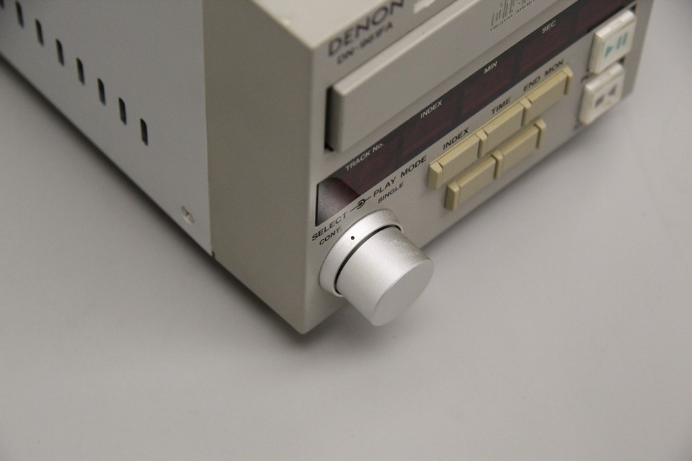 Denon DN-950FA Professional Audio CD Player