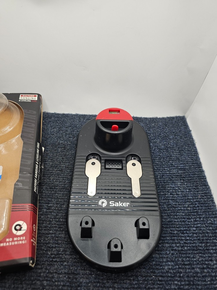 Saker Picture Hanging & Leveling Tool