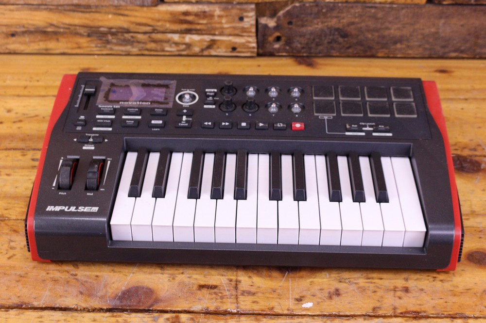 Novation Impulse 25 MIDI Controller ISSUE